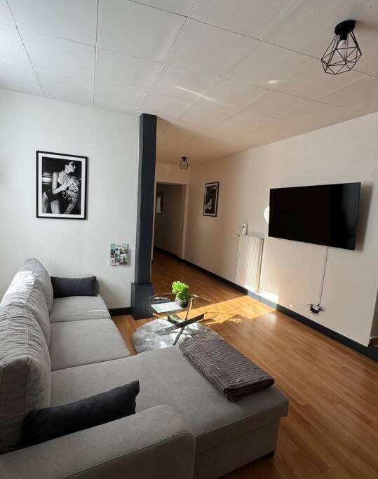Luxury Room - Havre De Paix Avec Jacuzzi Prive Bar-le-Duc Bagian luar foto