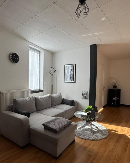 Luxury Room - Havre De Paix Avec Jacuzzi Prive Bar-le-Duc Bagian luar foto