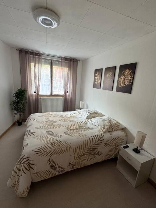 Luxury Room - Havre De Paix Avec Jacuzzi Prive Bar-le-Duc Bagian luar foto